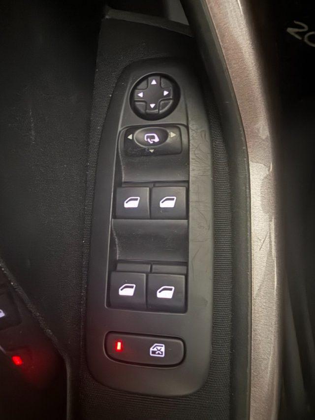 PEUGEOT 2008 1° serie PureTech 82 Allure
