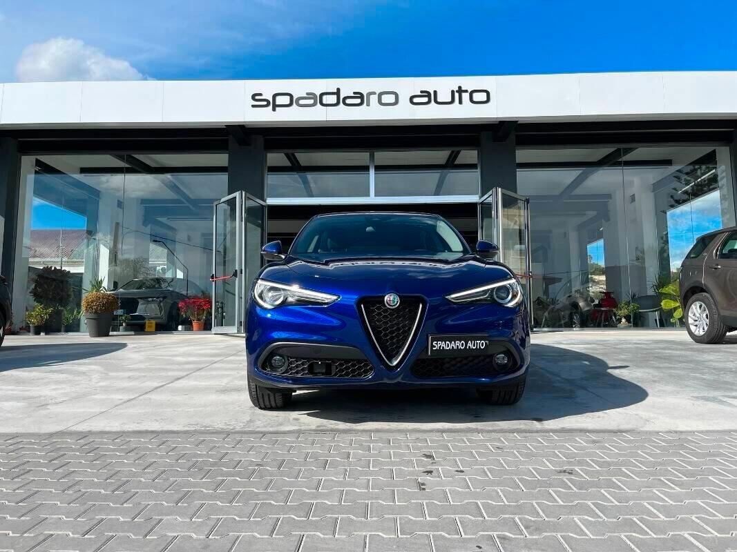 Alfa Romeo Stelvio 2.2 Turbodiesel 160 CV AT8 RWD Super