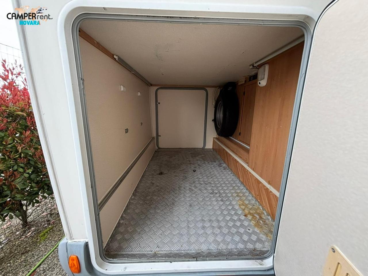 Mclouis MC LOUIS TANDY 630 - Mansardato con garage