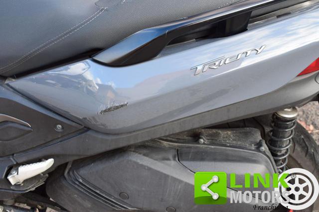 YAMAHA Tricity 300 ABS GARANZIA CASA MADRE!