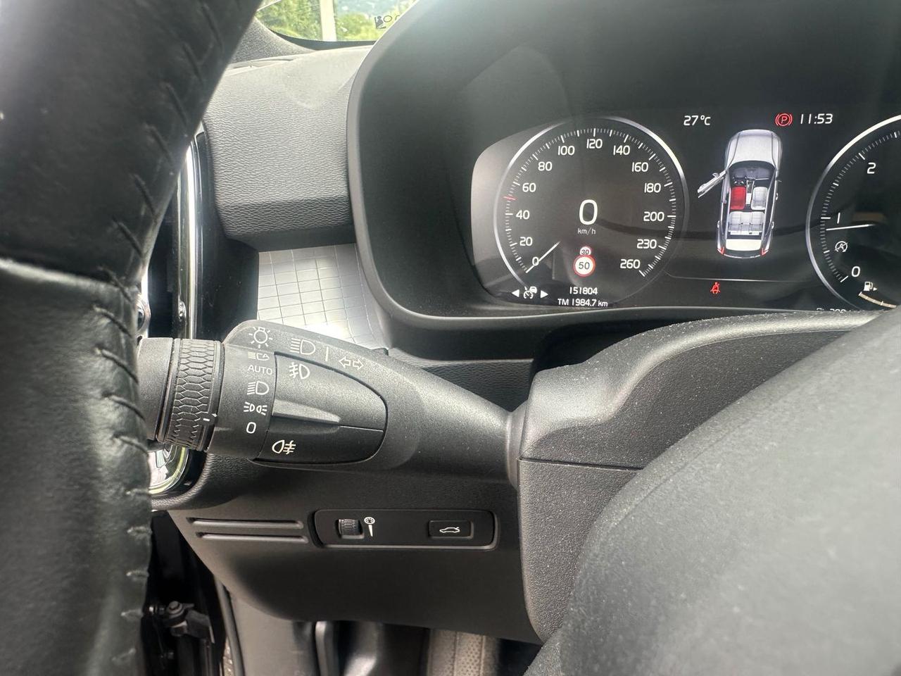Volvo XC40 Momentum D3