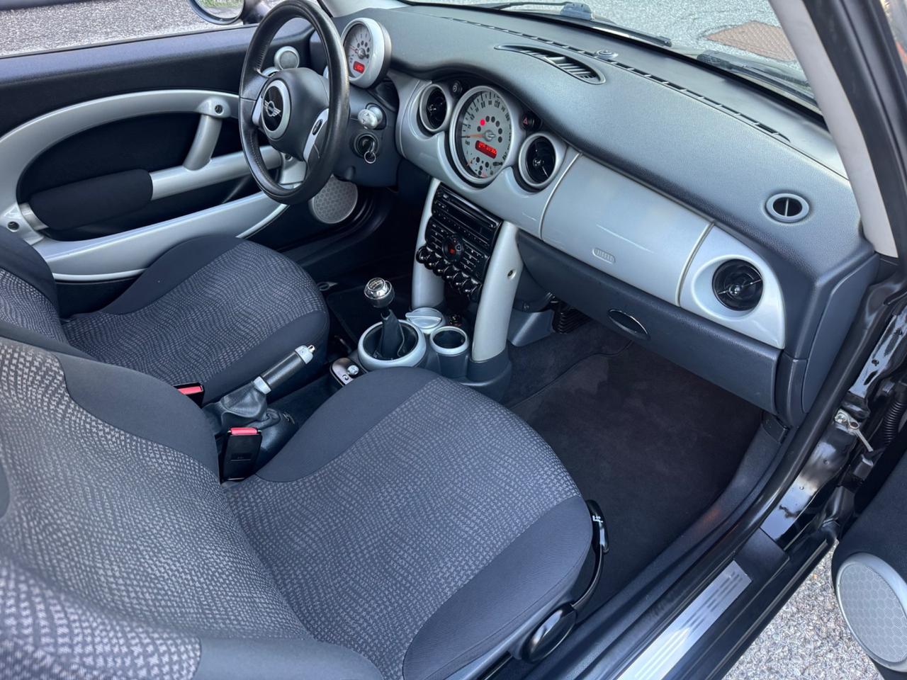 Mini cooper idonea ai neopatentati gomme e frizione nuove