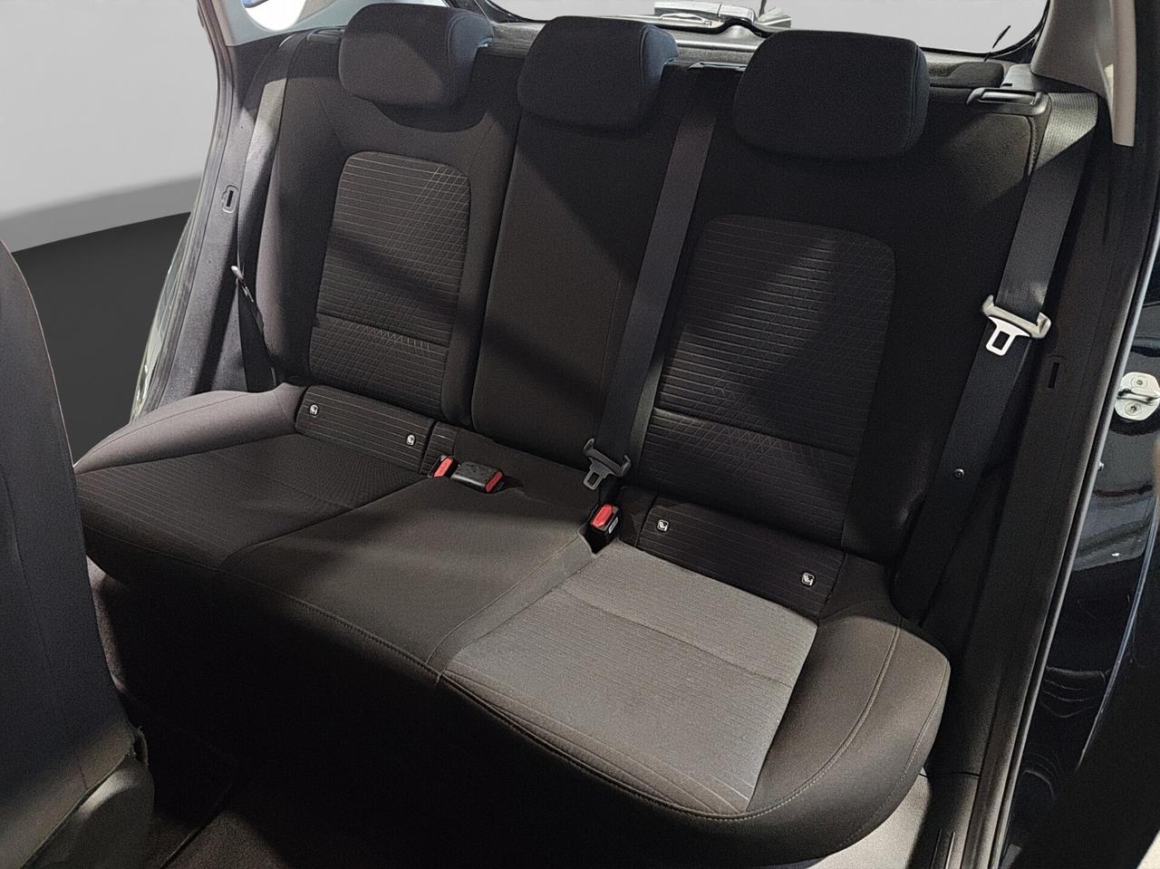 Hyundai i20 1.2 MPI MT Connectline