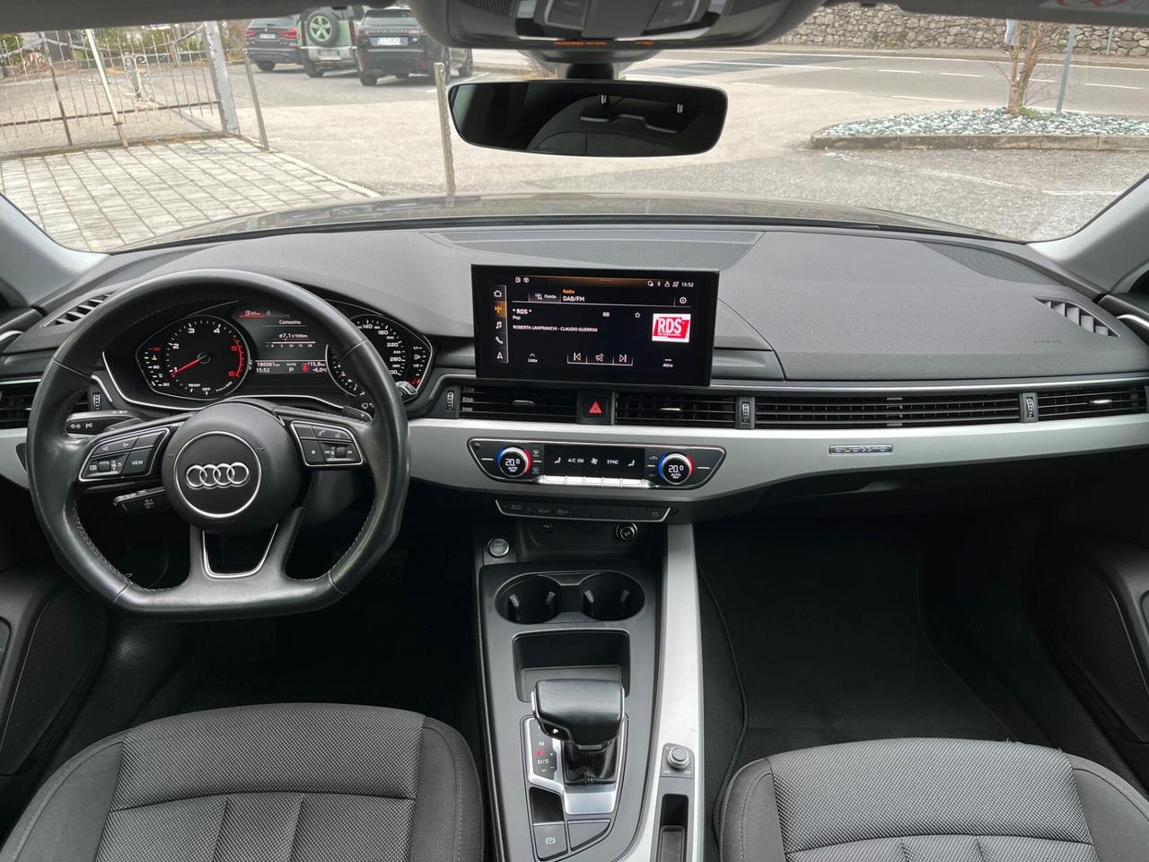 Audi A4 Avant 40 TDI quattro S tronic Business Sport