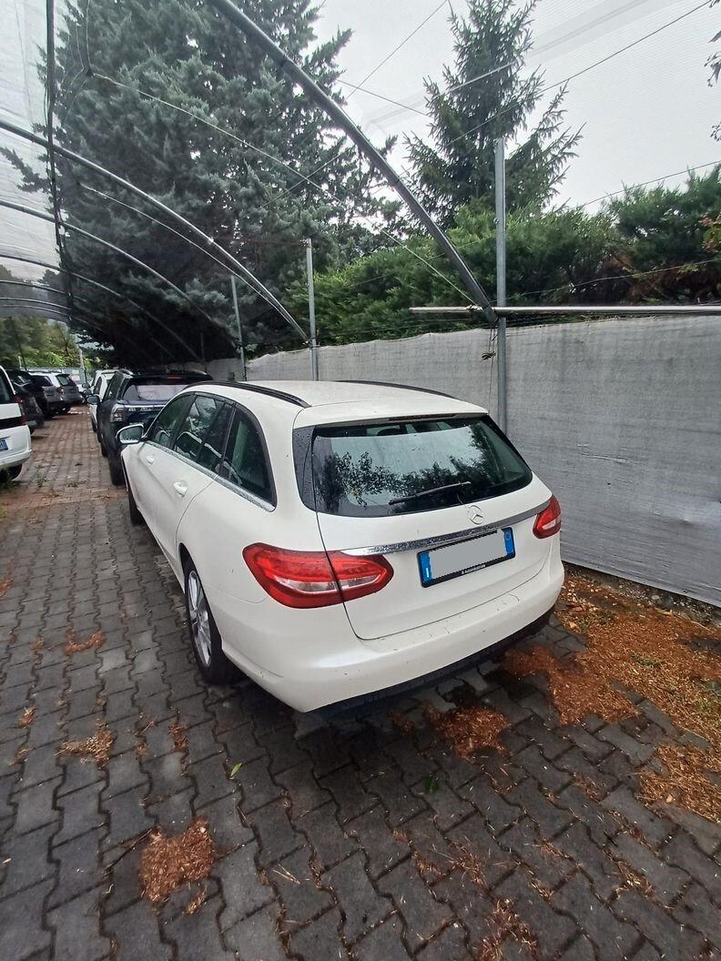 Mercedes-benz C 200d S.W.Business *39.000 KM*