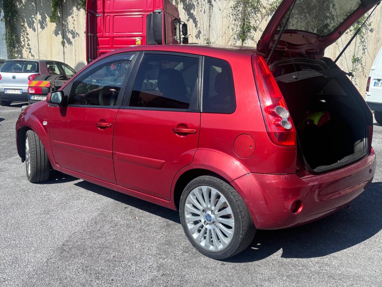 Ford Fiesta 1.4 TDCi 5p. Ghia