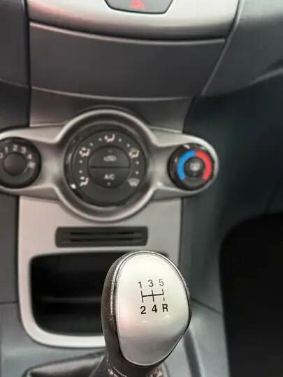 Ford Fiesta 1.2 82CV 3 porte Titanium