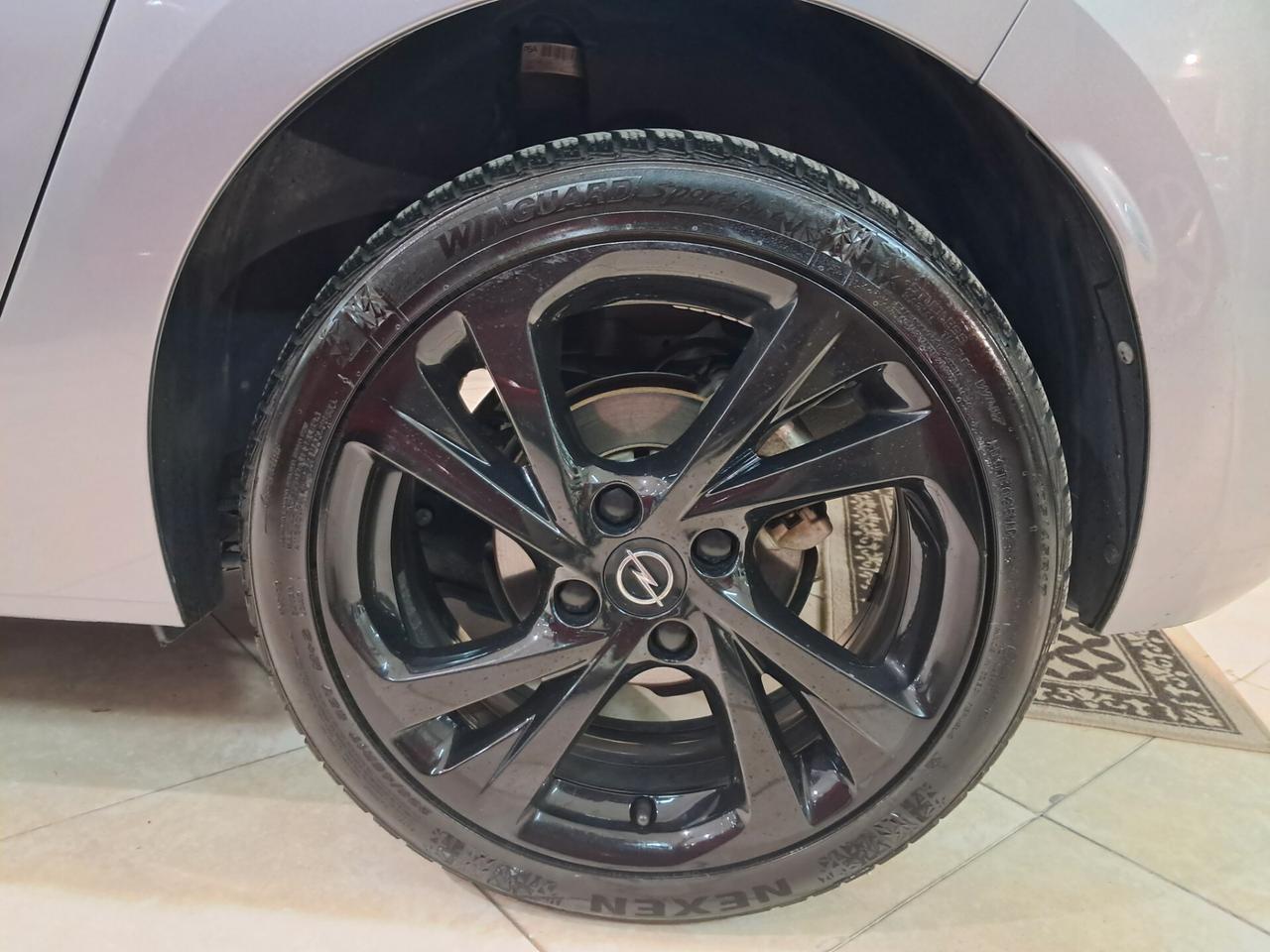 Opel Corsa 1.2 100 CV GS Line +