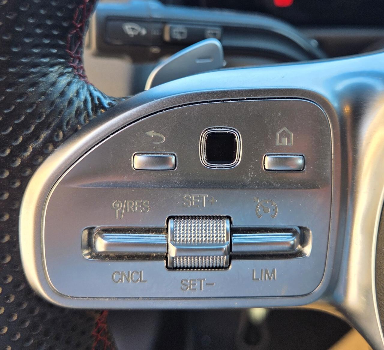 MERCEDES GLB 200 FULL TAGLIANDATA BEN TENUTA KM 70000 GARANZIA