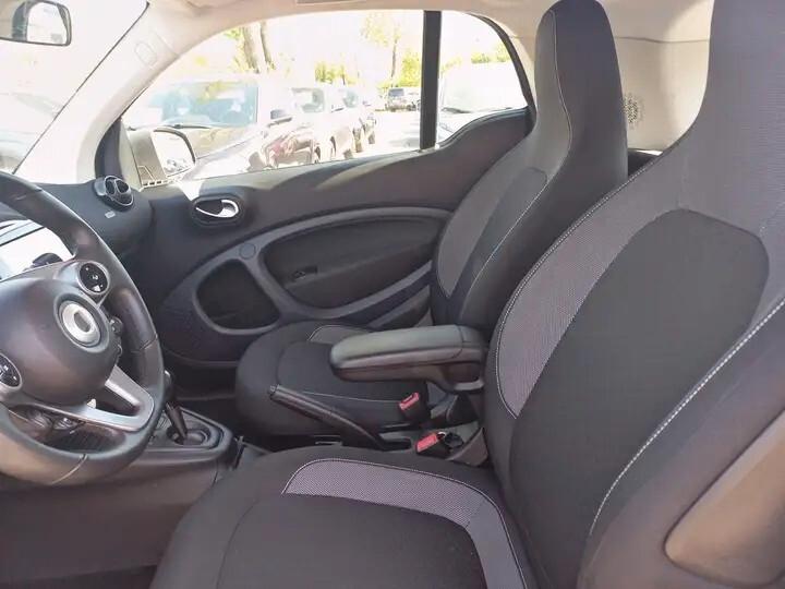 Smart ForTwo coupè EQ 60kW passion