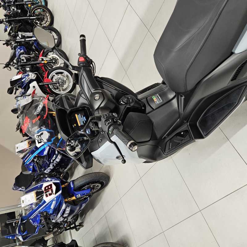 Yamaha X-Max 300 Tech Max - 2025