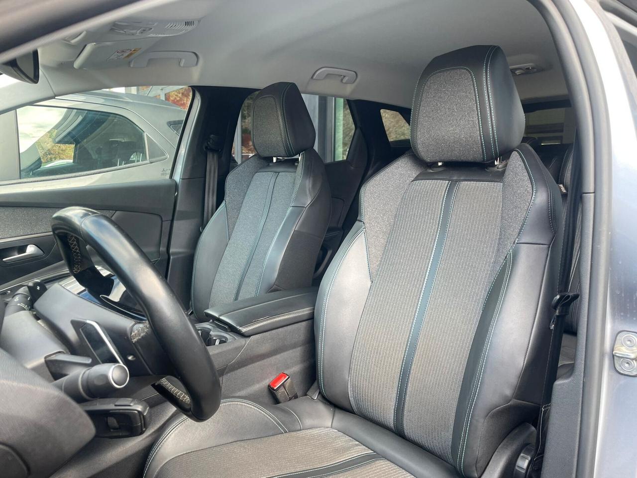 PEUGEOT 3008 1.5HDI ALLURE EAT8 130cv