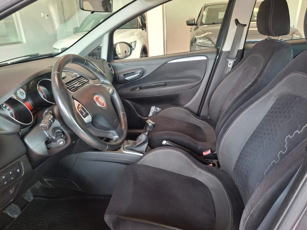Fiat Punto 5p 1.2 Lounge EURO 6