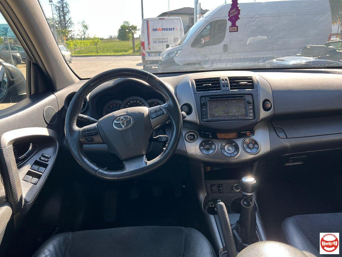 TOYOTA - RAV4 2.2 d-4d Lounge 150cv mt