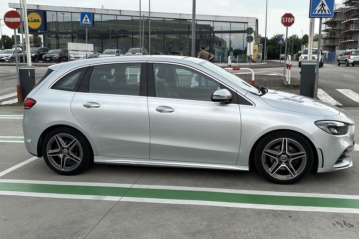 MERCEDES B 180 d Automatic Premium