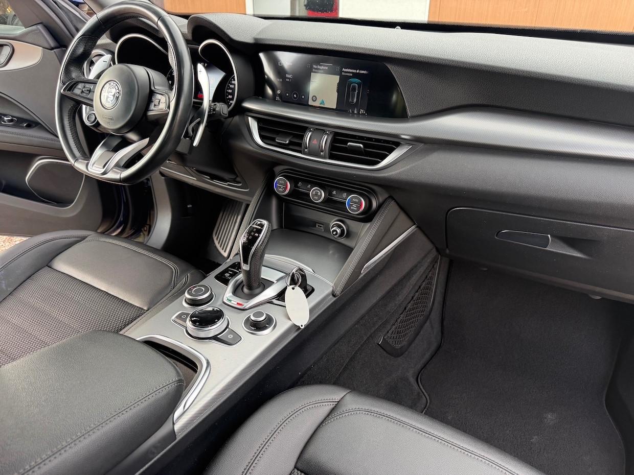 Alfa Romeo Stelvio 2.2 Turbodiesel 190 CV AT8 Q4 Sprint