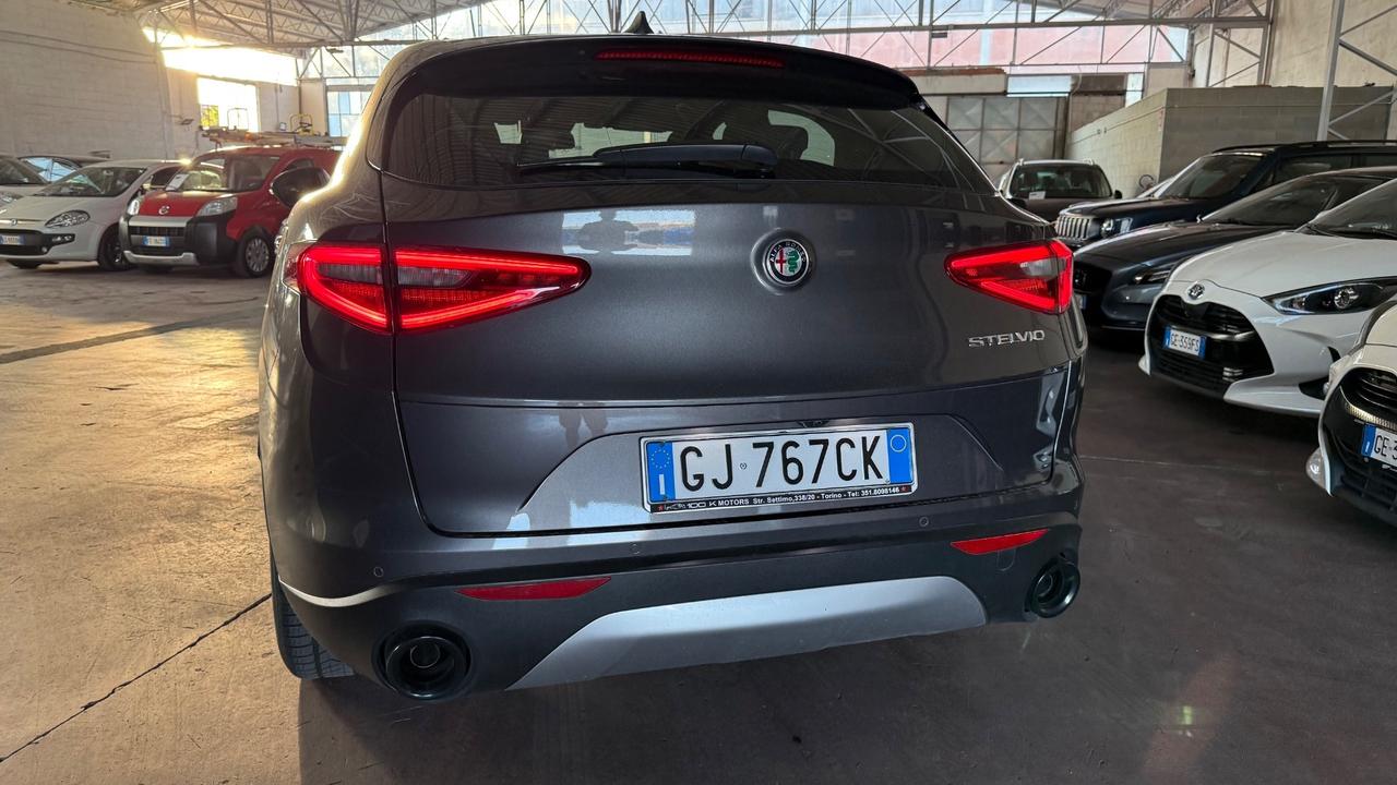 Alfa Romeo Stelvio 2.2 Turbodiesel 160 CV AT8 RWD Business