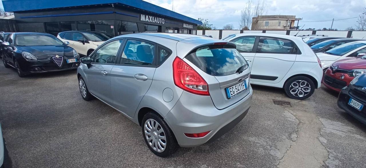 Ford Fiesta 1.4 TDCi LEGGI!