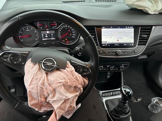 Opel Crossland 1.2 Turbo 12V 110 CV Start&Stop Ultimate incidentata sinistrata