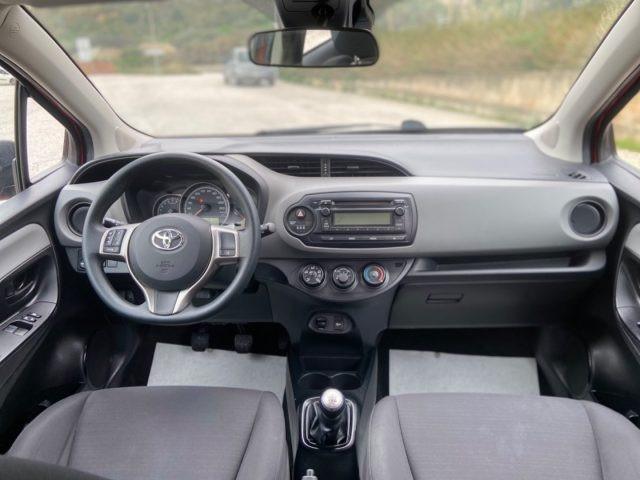 TOYOTA Yaris 1.0 5 porte Cool