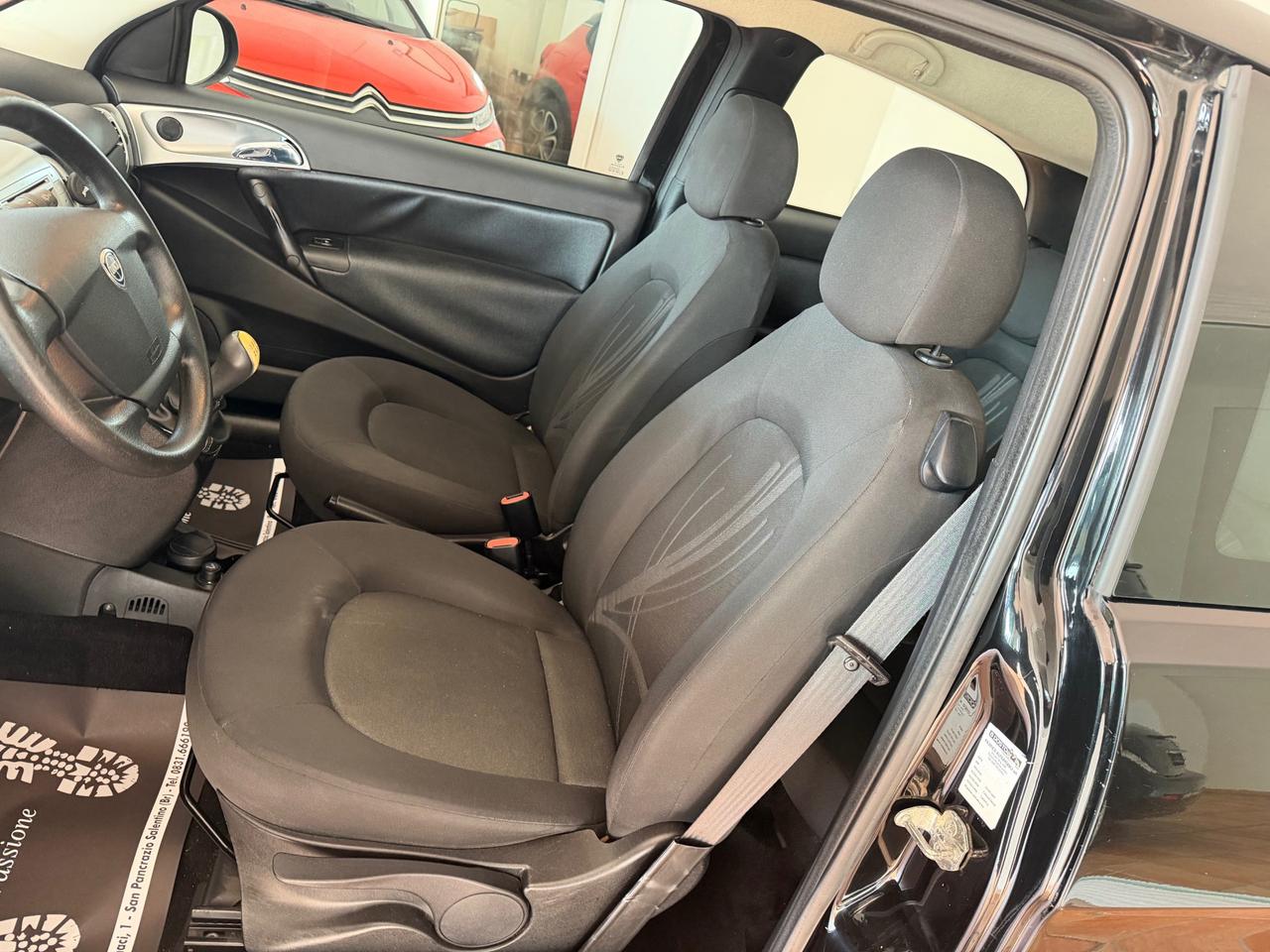 Lancia Ypsilon 3 Porte Ypsilon 1.3 mjt 16v Unyca