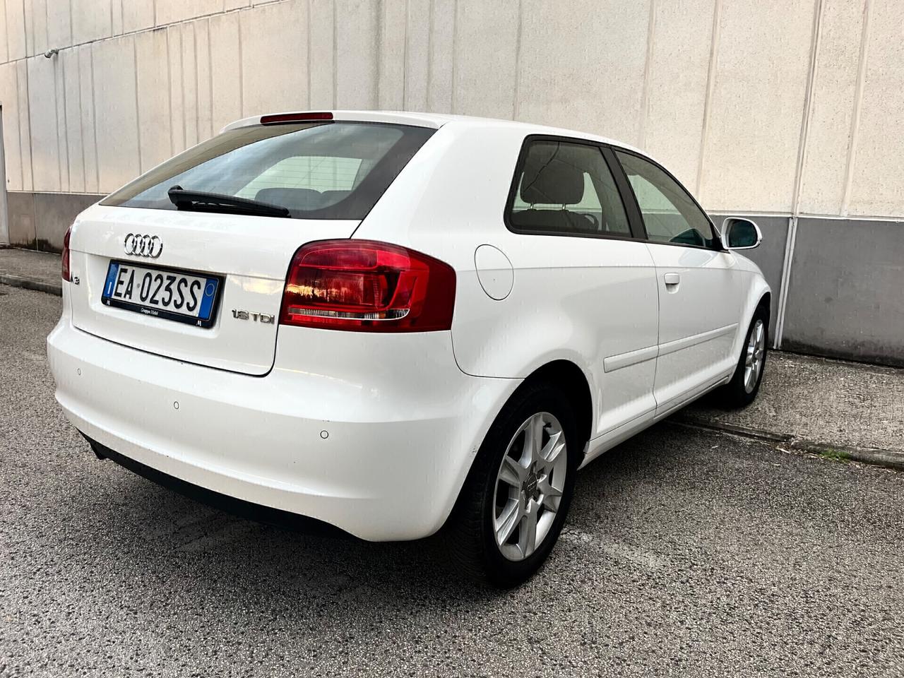 Audi A3 1.6 TDI 90CV Ambition ANCHE NEOPATENTATI