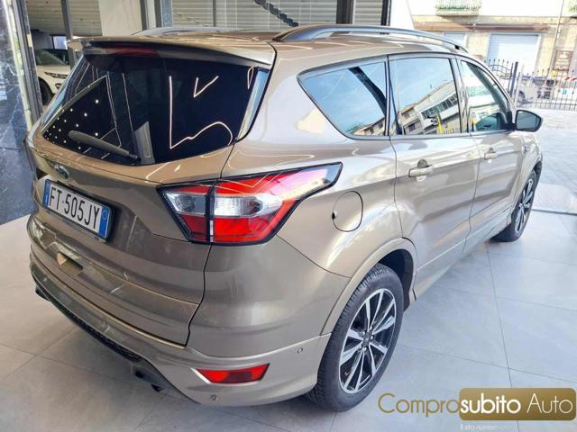 FORD Kuga 1.5 TDCI 120 CV S&S 2WD Powershift ST-Line