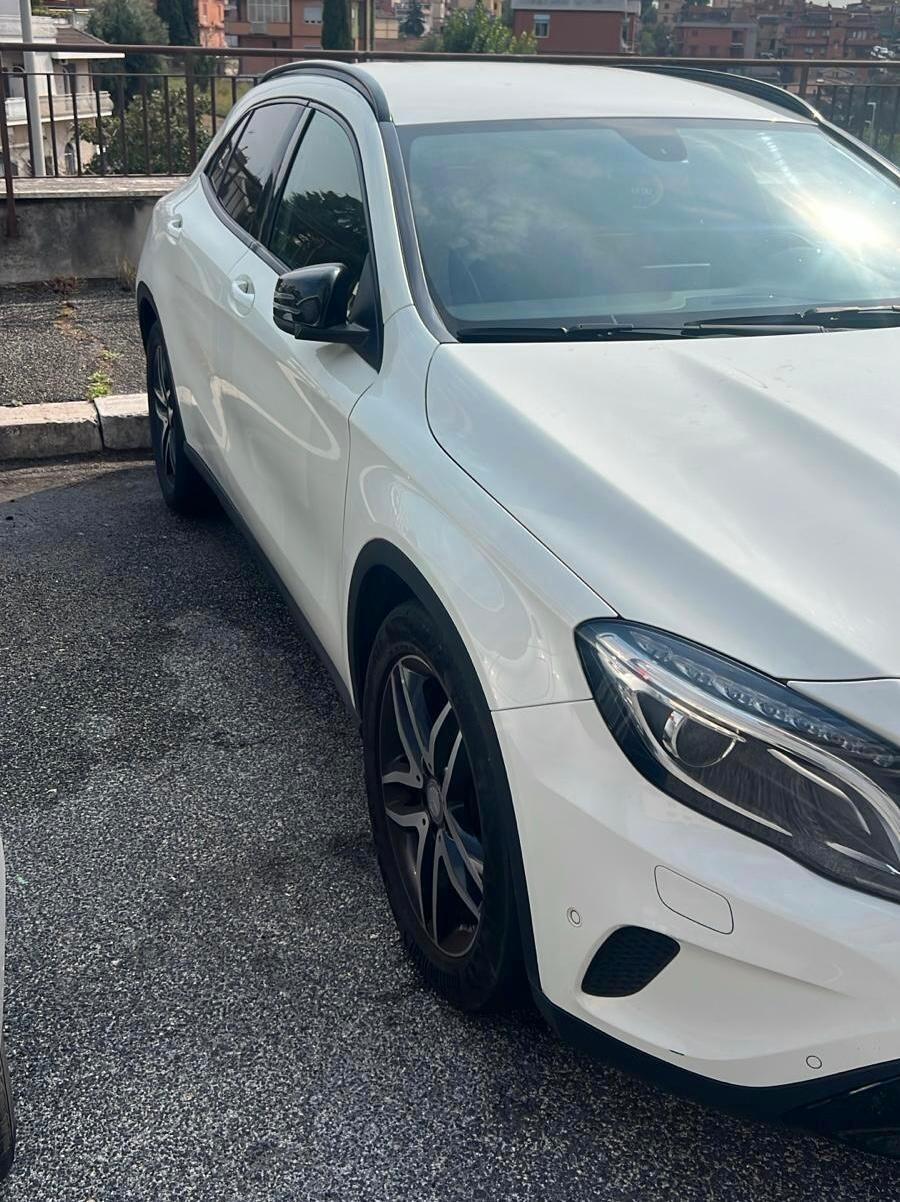 Mercedes-benz GLA 200 CDI Automatic 4Matic Premium