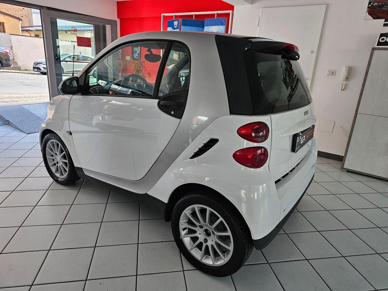 Smart ForTwo 800 40 kW coupé passion cdi