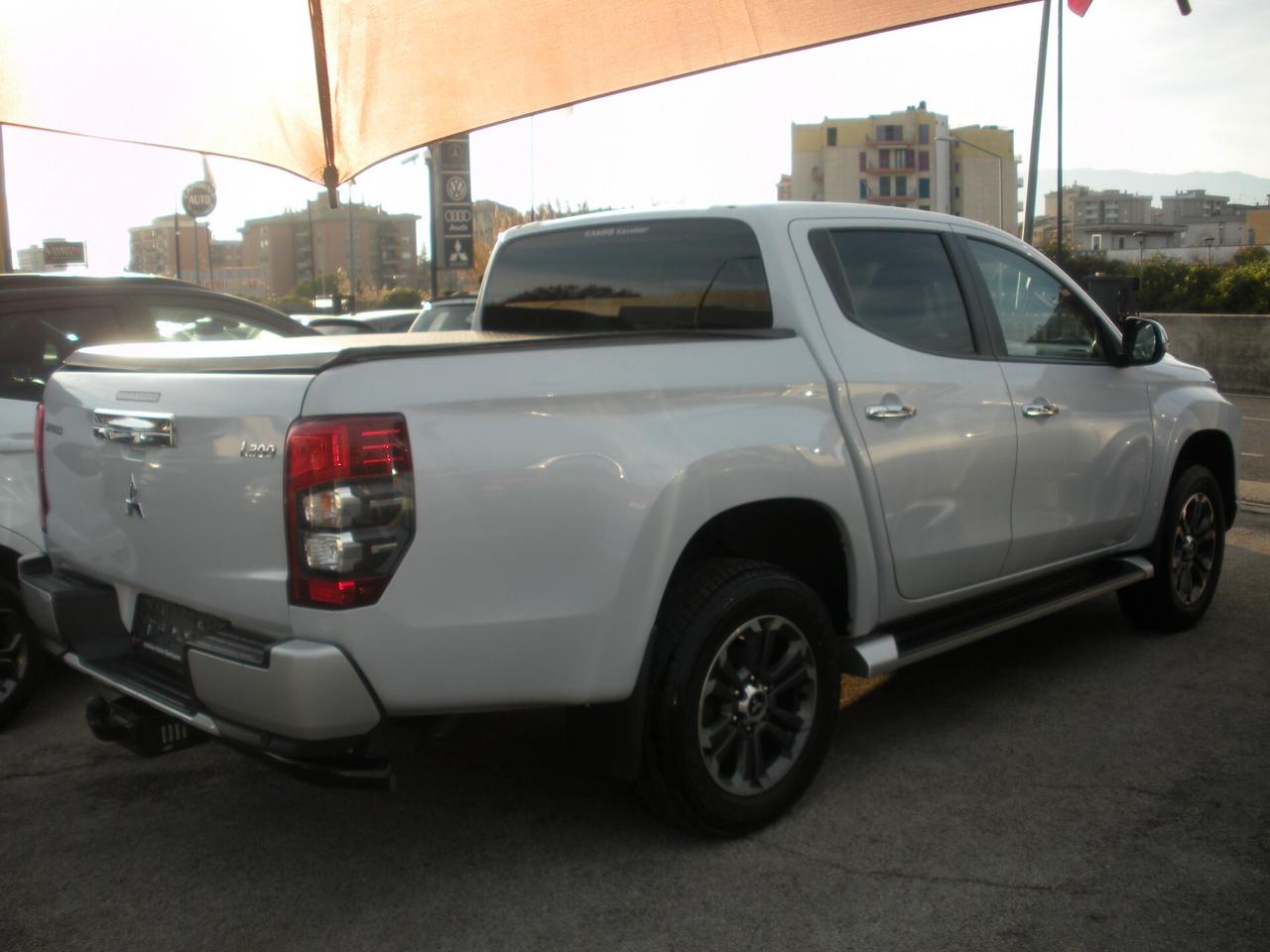 Mitsubishi L200 2.3 D Double Cab 4x4 Super Select Diamond aut.