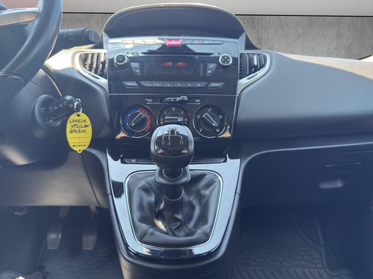 Lancia Ypsilon 1.2 69 CV 5 porte GPL Ecochic Gold