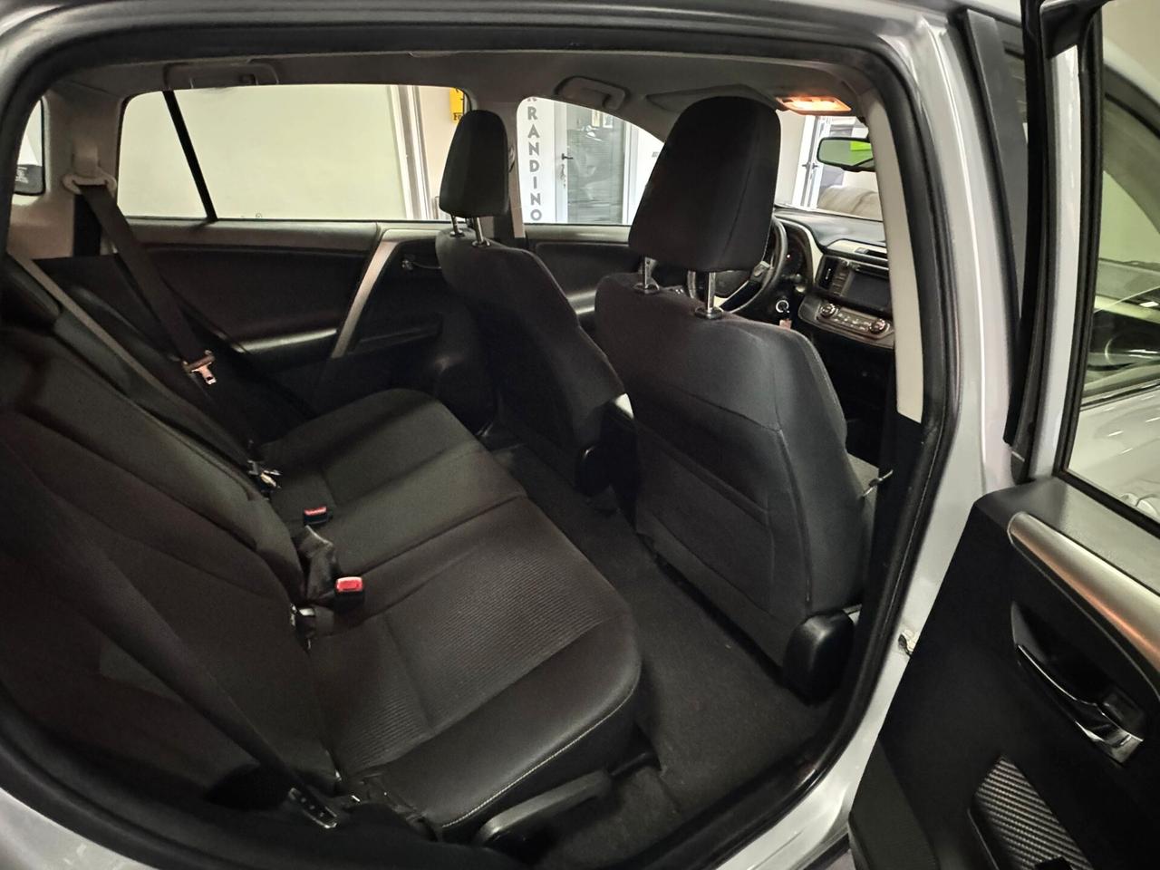 Toyota RAV4 2.0 D-4D 2WD 20°Anniversario