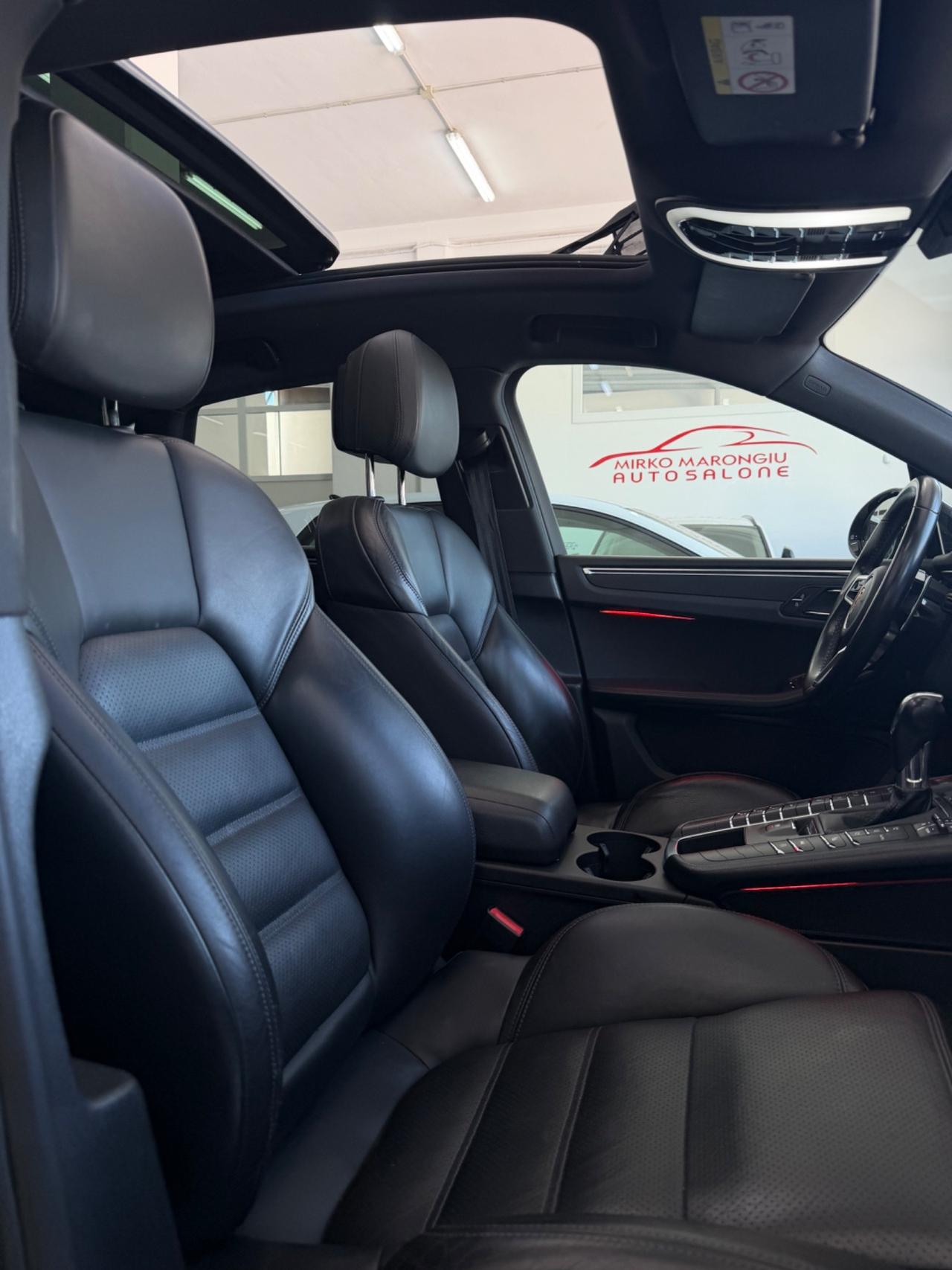 Porsche Macan 2.0 245 TETTO FULL finanziabile