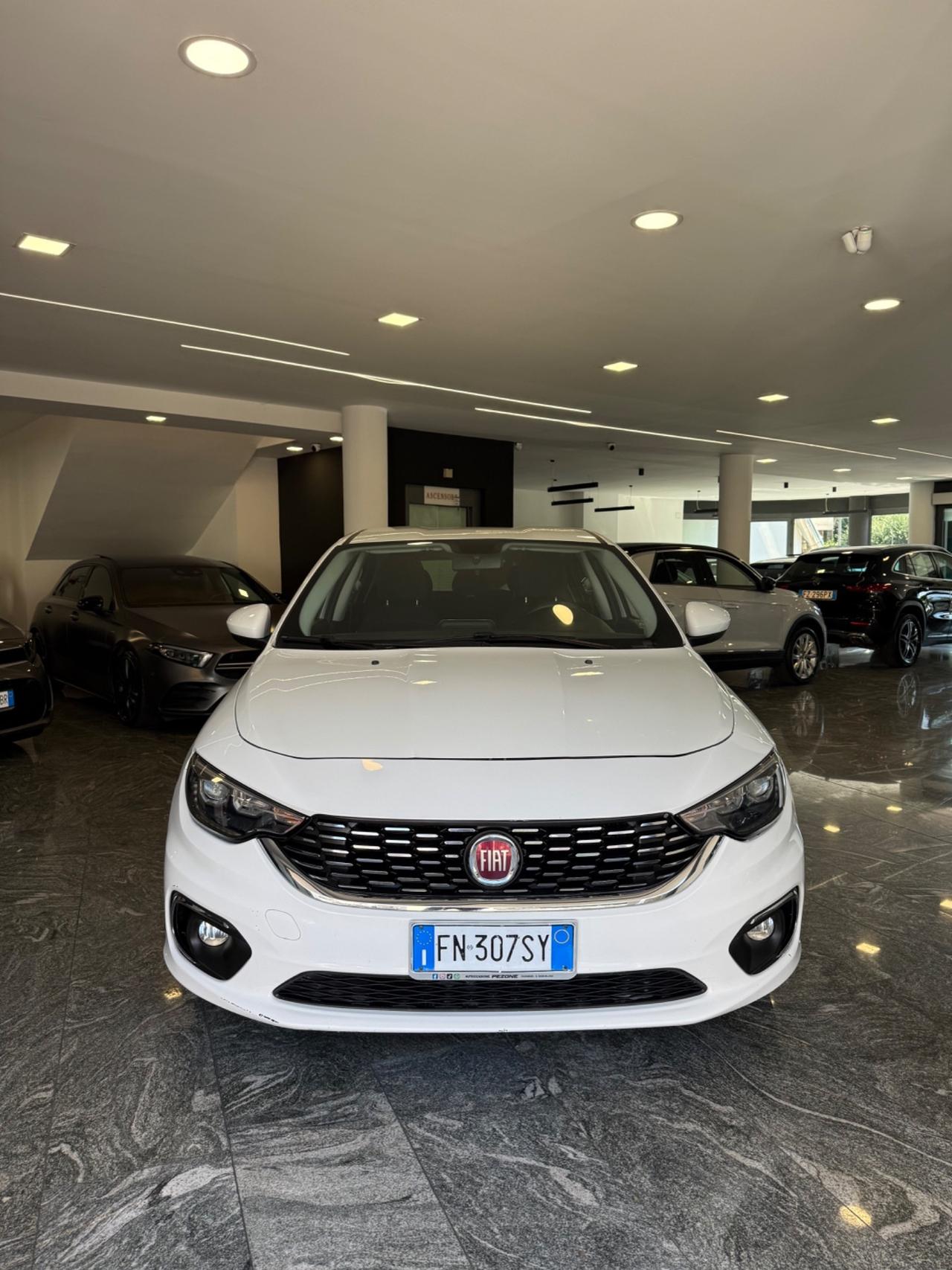 Fiat Tipo 1.6 Mjt S&S 5 porte Easy