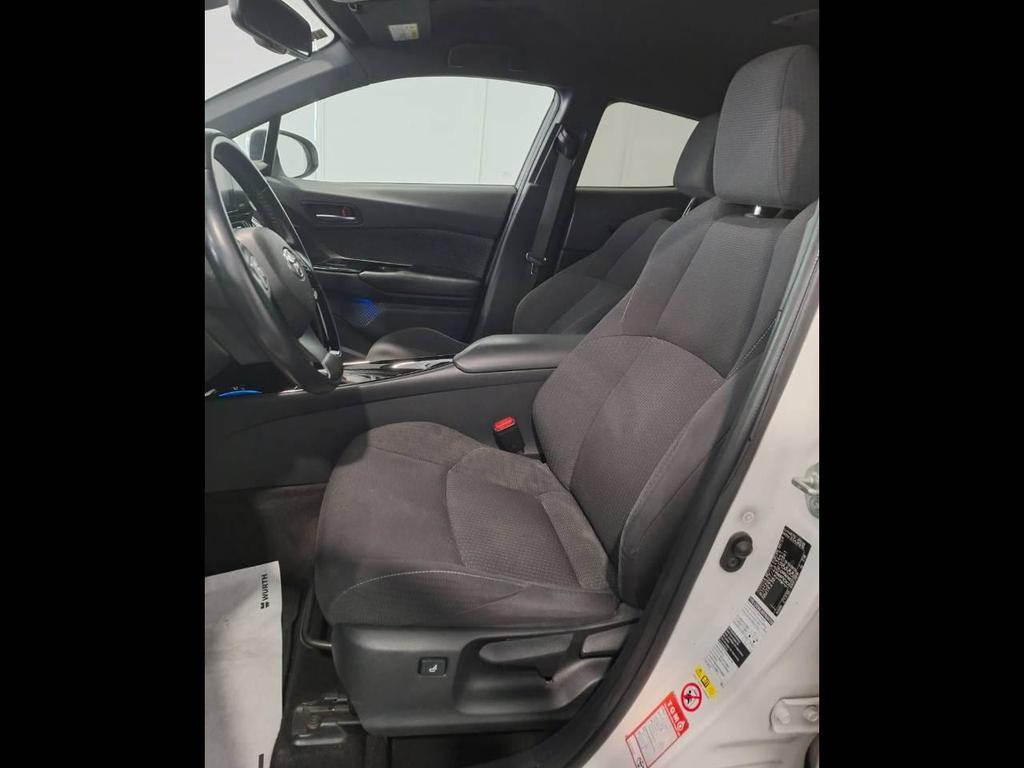 Toyota C-HR 5 Porte 1.8 Hybrid Trend 2WD E-CVT