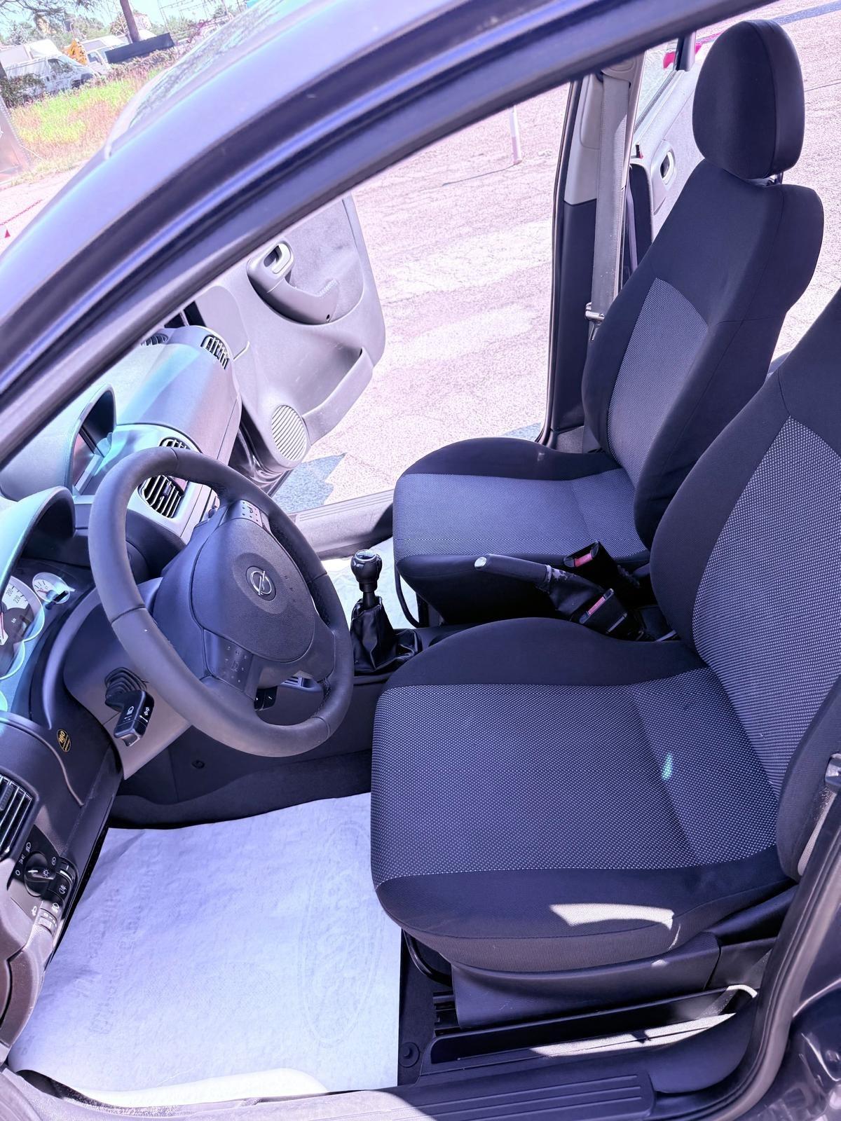 Opel Corsa 1.2 5 porte Ok neopatentati