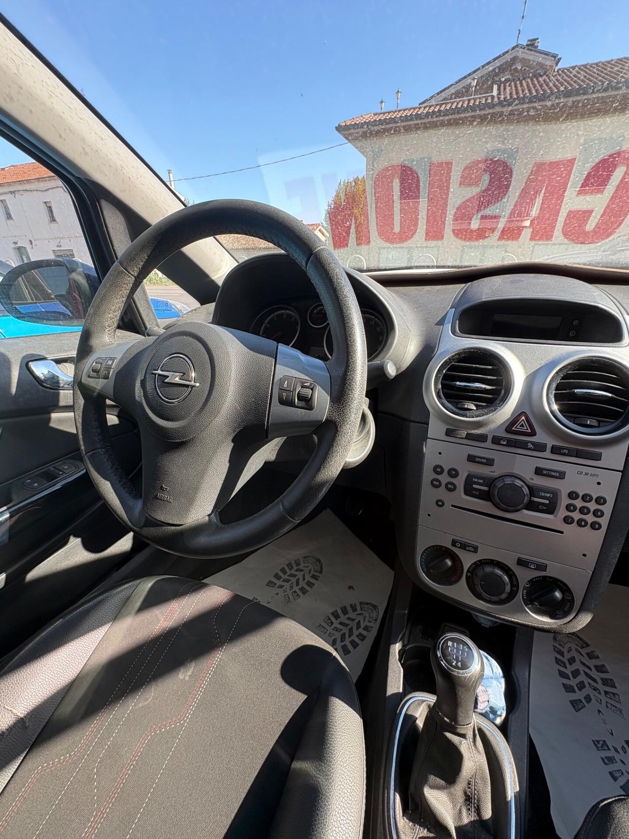 Opel Corsa 1.2 85CV GPL-TECH
