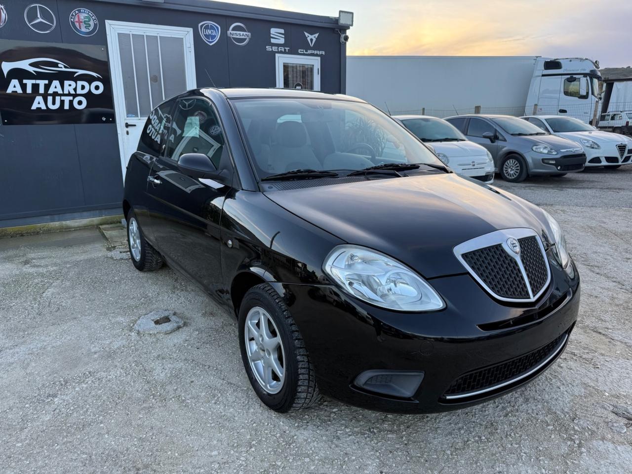 Lancia Ypsilon 1.2 Oro Giallo
