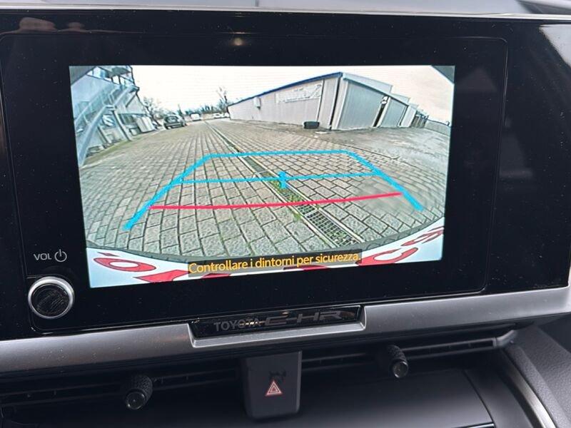 Toyota C-HR 2.0 P-HEV BUSINESS