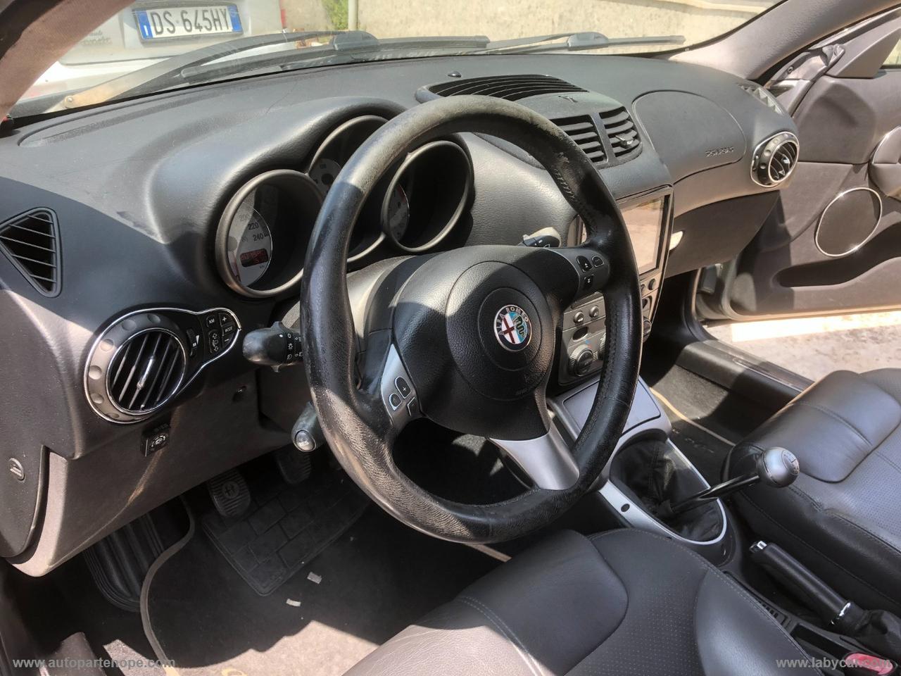 ALFA ROMEO GT 1.8 16V TS Distinctive