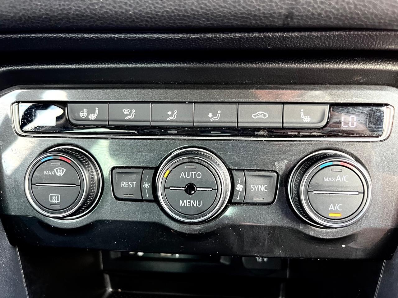 EURO6B Volkswagen Tiguan 1.6 TDI *NAVI*SEDIL RISCALD
