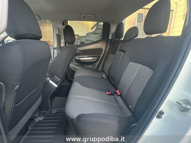 Mitsubishi L200 Cab VI 2019 Diesel d.cab 2.3d Invite Connect 4wd 150cv