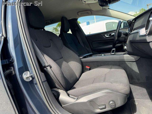 VOLVO V60 2.0 B4 197cv Auto MOMENTUM PRO - GK864FV