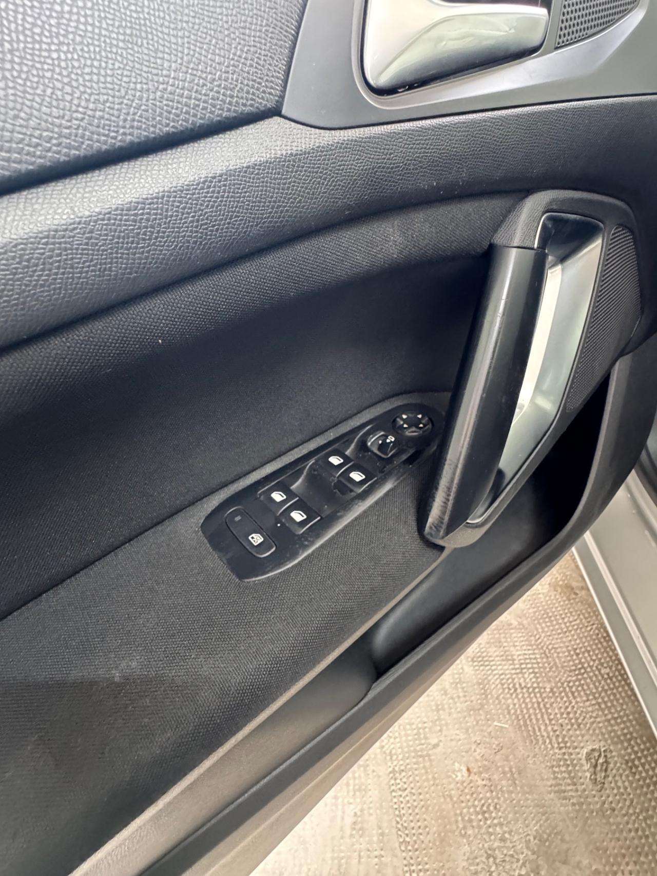 Peugeot 308 1.6 cv 120 cv Diesel