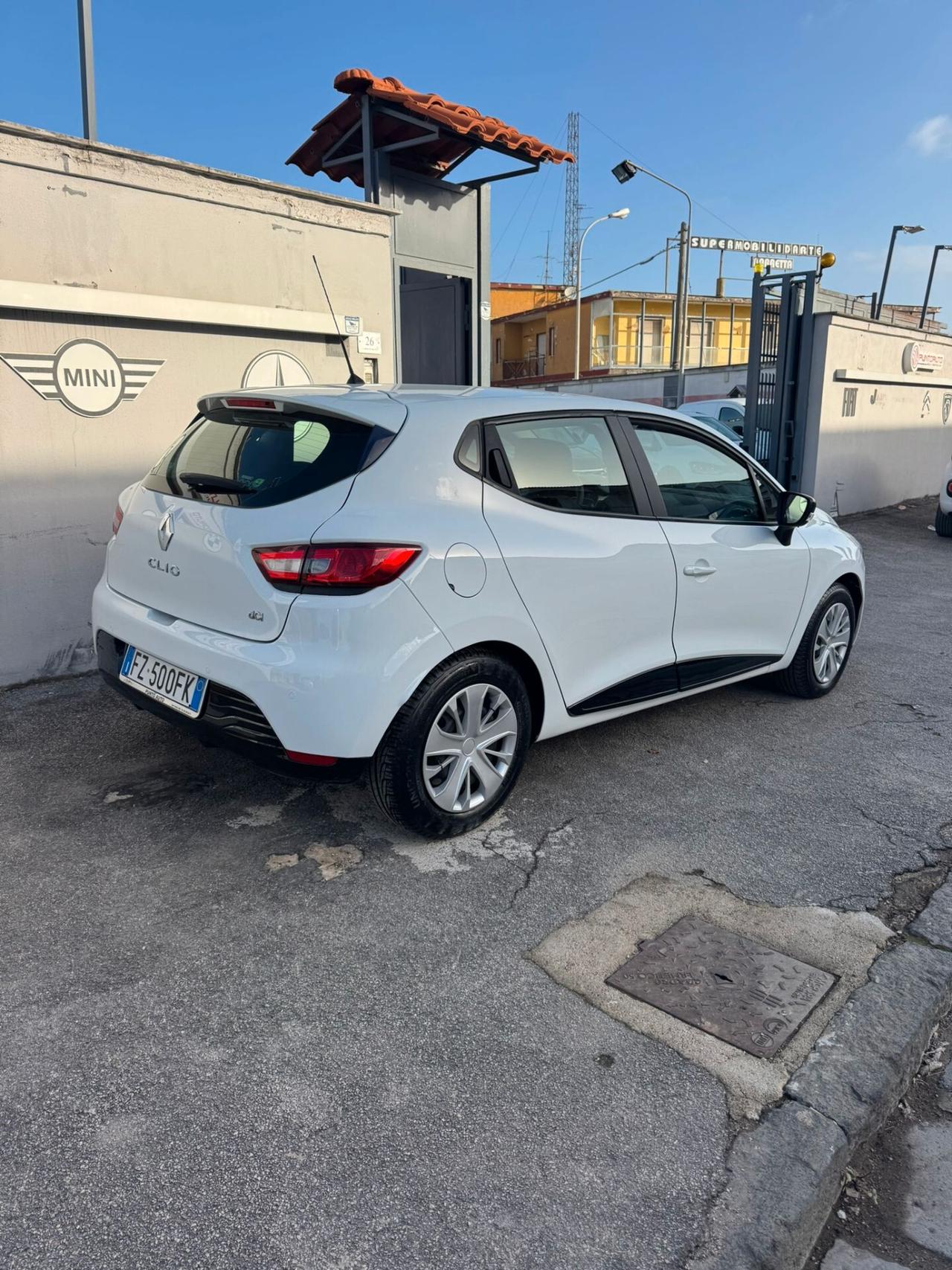 Renault Clio dCi 8V 75 CV Start&Stop 5 porte Energy Duel