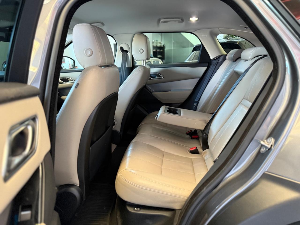 Land Rover Range Rover Velar 2.0 TD4 180 CV R-Dynamic HSE
