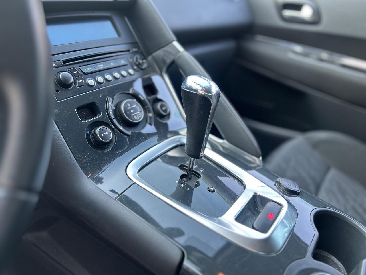 Peugeot 3008 1.6 HDi 110CV cambio AUTO