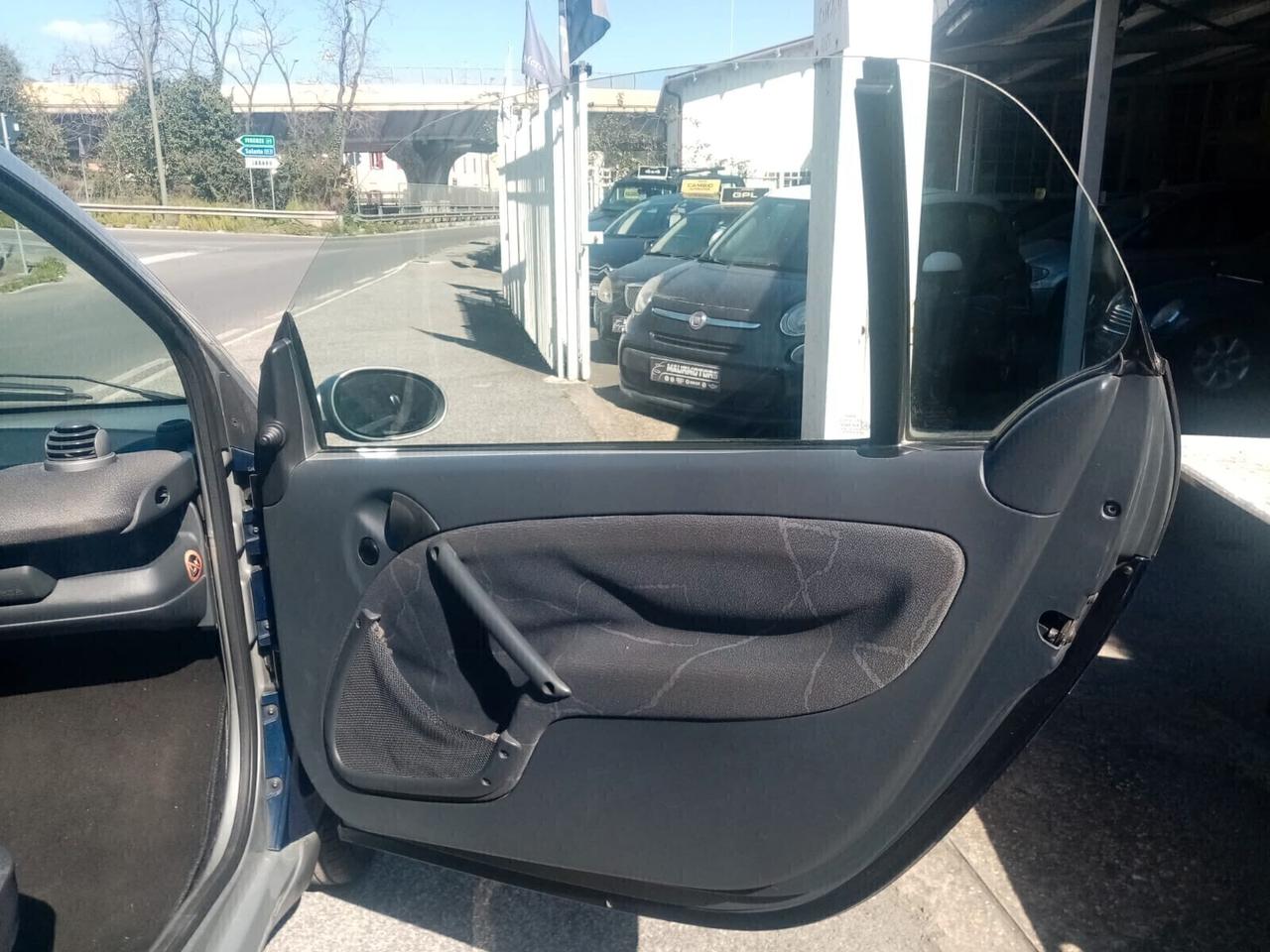 SMART FORTWO 700 COUPE GRANDSTYLE