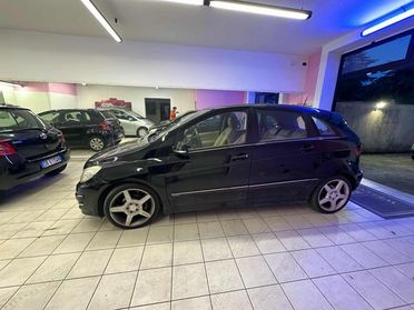 MERCEDES-BENZ B 180 CDI Sport