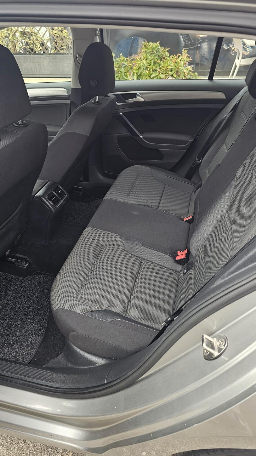 Volkswagen Golf 1.6 TDI 5p. Highline BlueMotion Technology